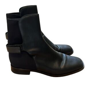 Via Spiga Women's Vaughan Black Leather Booties Size 6.5